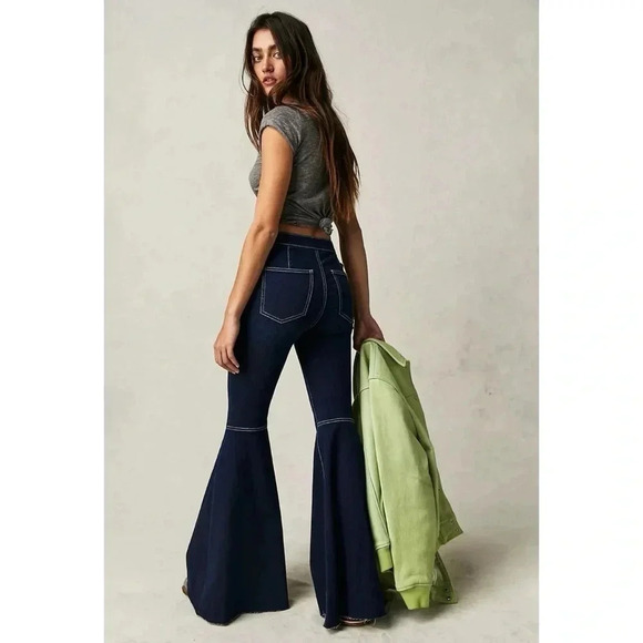 NWT Free People Just Float On Flare Jeans Denim High Rise We The Free Midnight - Picture 15 of 16